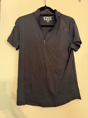 IBKUL Short Sleeve Quarter-Zip Golf Top in Dark Navy